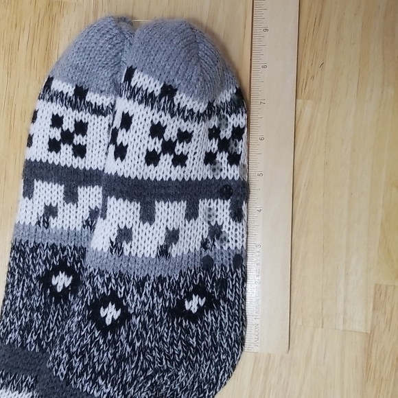 Knitted Slipper Socks - Picture 3 of 4